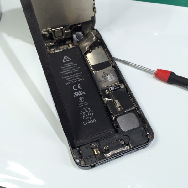 iPhone 修理 沖縄