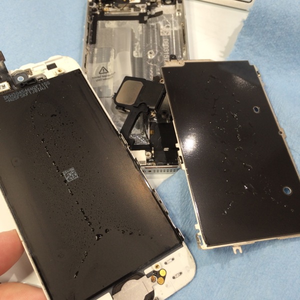 iPhone 水没修理 沖縄