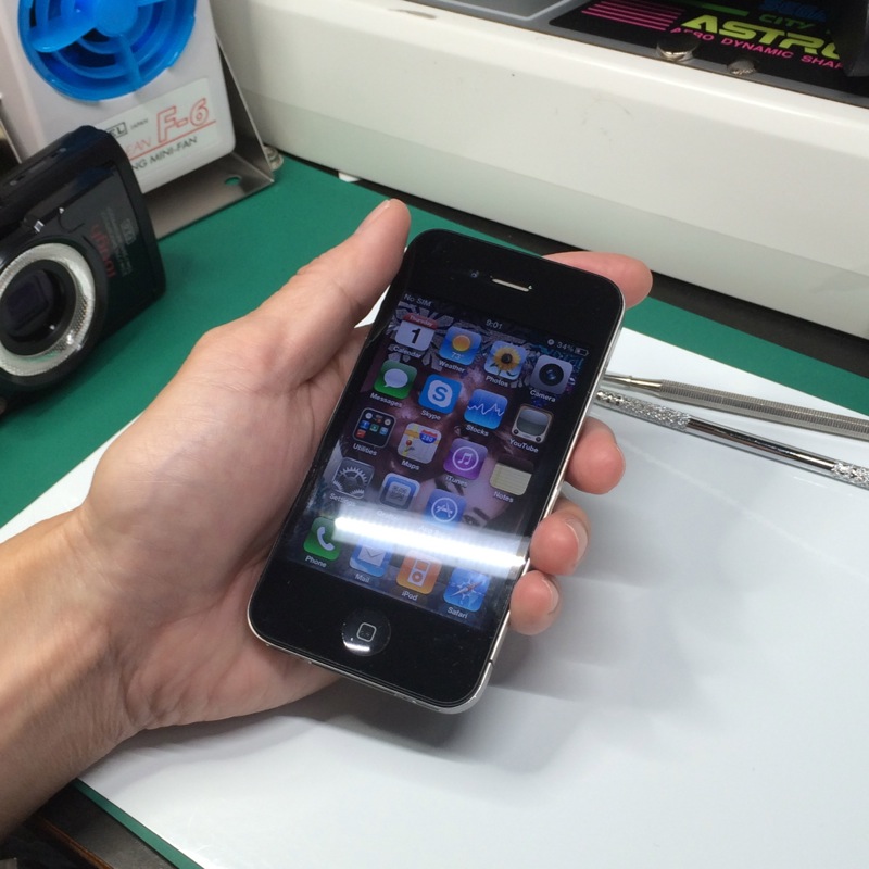 iPhone4ホームボタン交換